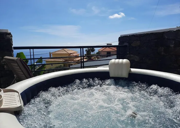 Dr. Cabral Barreto Hébergement de vacances Ponta do Sol (Madeira)